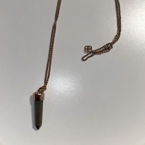 Kendra Scott necklace